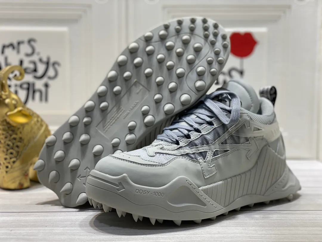 Men's Men's Shoes💰480🌼【New Style】High-end Boutique-🤷‍♂🤷‍♂OFF-WHITE x Air Jordan 】1 The joint shoe has been highly concerned by everyone since its design. The new shoe is shown in the popular Chicago bull white and yellow LOGO color scheme. The shoe body is made of cowhide, cow suede, and other materials. In addition to the X hidden on the inside of the leather, the oversized Swoosh, OFF-WHITE for Nike, Air Jordan 1 birth information and AIR are displayed on both sides of the shoe. The iconic details of OFF-WHITE can be seen on the sole and insole. You can choose a pair if you like the style. Code: 39-44 (45 can be customized